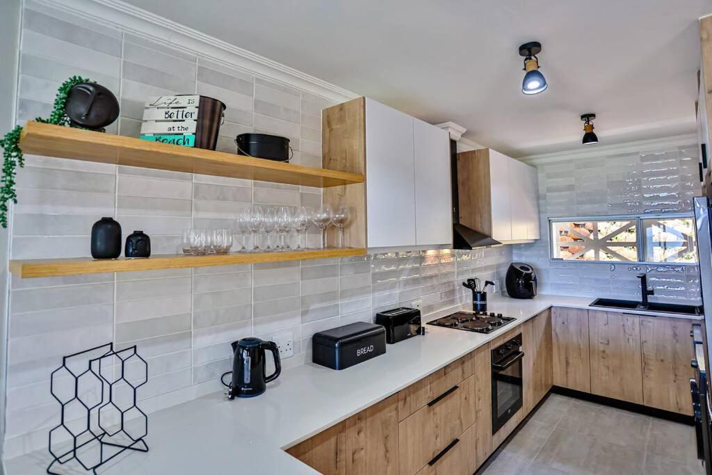 Large Sea View, Walk To Eateries, Loadshed Free Διαμέρισμα Μπαλίτο Εξωτερικό φωτογραφία