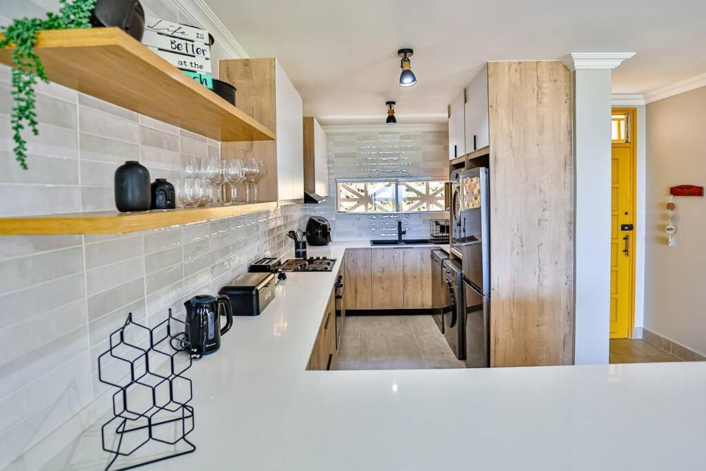 Large Sea View, Walk To Eateries, Loadshed Free Διαμέρισμα Μπαλίτο Εξωτερικό φωτογραφία